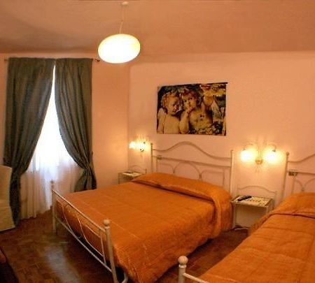 B&B Le Campane Ferrara Habitación foto