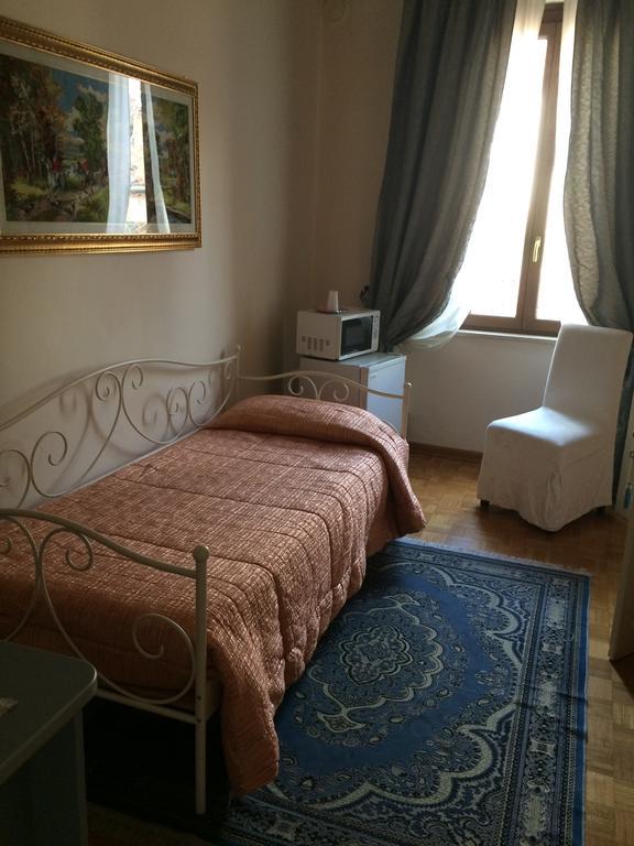 B&B Le Campane Ferrara Habitación foto